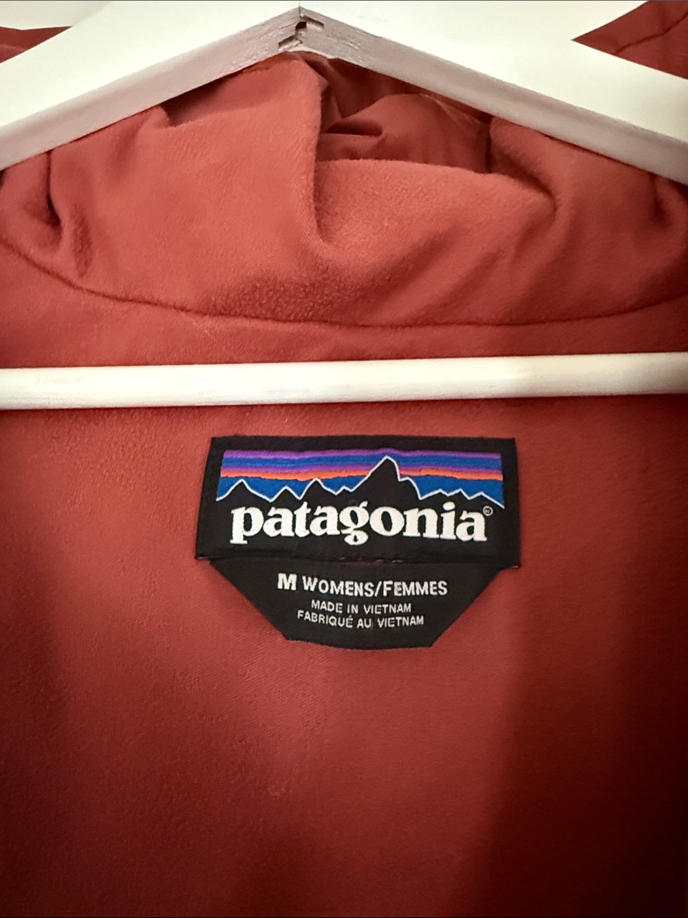 Patagonia | Bivy Down Vest Rust Orange - Medium - Picture 12 of 14